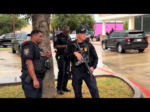 gunman-wrote-‘anti-ice’-on-bullet-in-immigration-office-attack-|-reuters