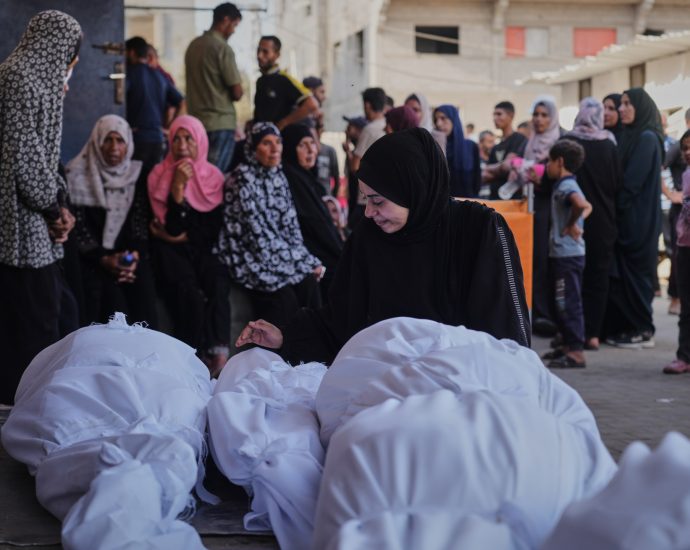 live:-israel-bombs-family-home-in-gaza-with-children-among-11-killed