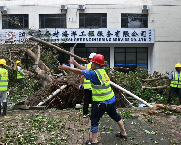 taiwan-lowers-typhoon-ragasa-death-toll-to-14;-china-starts-cleanup