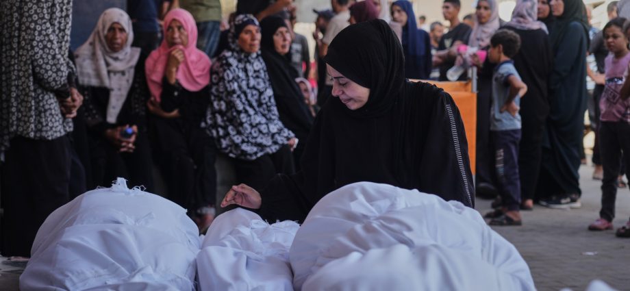 israeli-strikes-kill-at-least-30-in-gaza-amid-intensifying-offensive