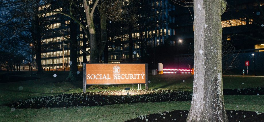 armed-guards-and-muscle-milk:-senate-investigation-reveals-doge-takeover-details