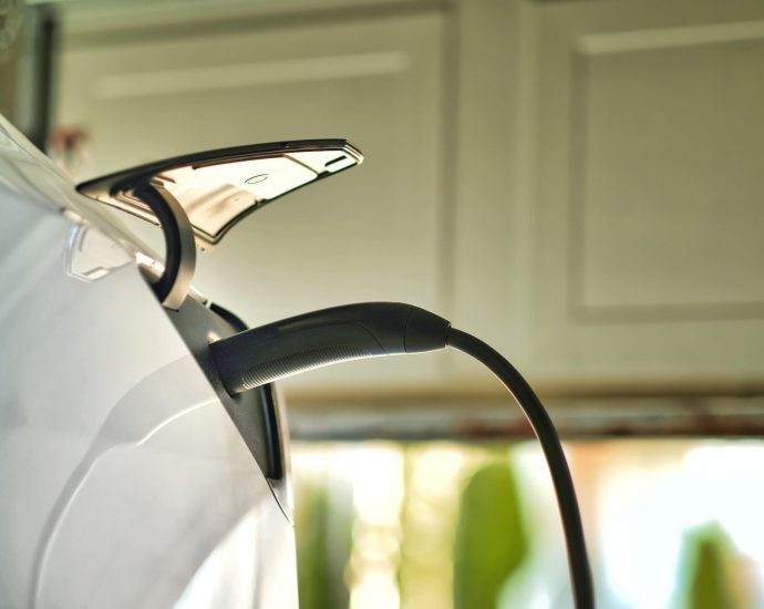 geotab’s-connected-vehicle-platform-can-now-connect-to-fleets-of-tesla-evs