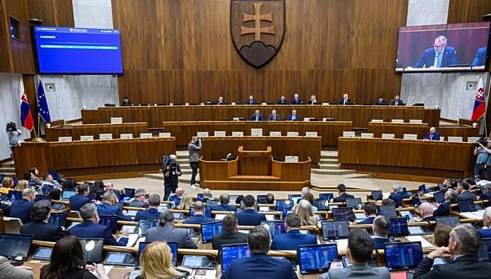 slovakia’s-parliament-changes-constitution-to-recognise-only-two-sexes-and-restrict-adoption
