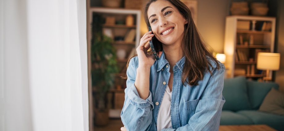 neon-app-that-pays-users-to-record-calls-goes-offline-after-major-security-flaw