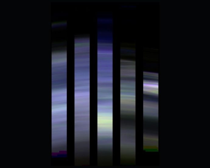 ESA spacecraft sees a kaleidoscope of color in Mars’ atmosphere | Space photo of the day for Sept. 26, 2025