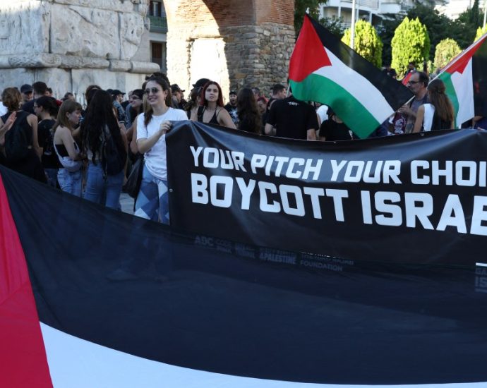 turkiye,-group-of-athletes-call-on-fifa,-uefa-to-ban-israel’s-football-team