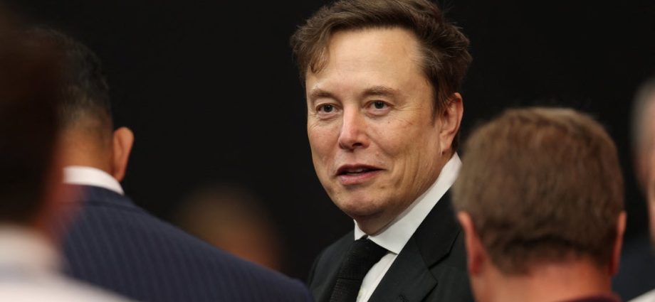 musk,-thiel-and-bannon-mentioned-in-latest-epstein-files-from-oversight-committee