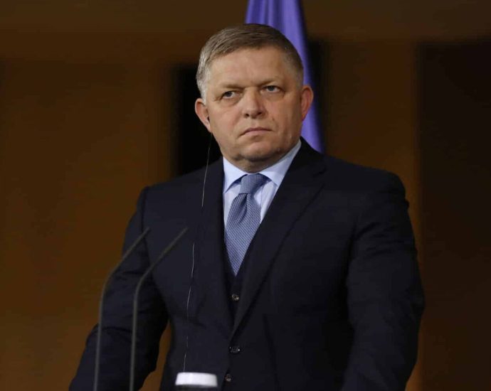 slovakia-enshrines-only-two-sexes-in-constitution,-restricting-adoption-and-surrogacy-for-lgbtq-people