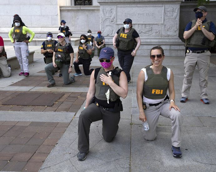 fbi-fires-at-least-15-agents-over-conduct-during-george-floyd-protests