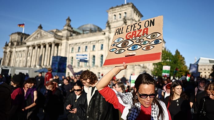 thousands-of-germans-in-berlin-protest,-call-for-end-to-israel-hamas-war-in-gaza