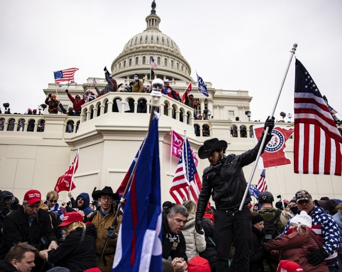 illiterate-republicans-have-reignited-a-january-6-conspiracy-theory