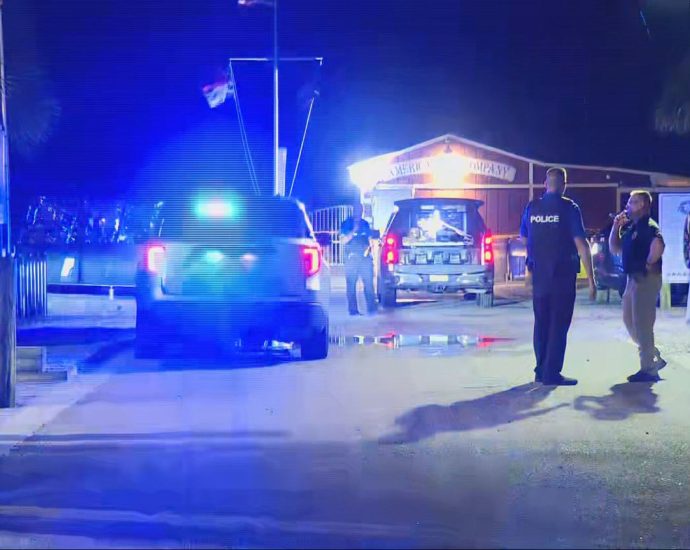 3-dead-and-multiple-injured-as-shooter-fires-from-boat-at-a-north-carolina-waterfront-bar