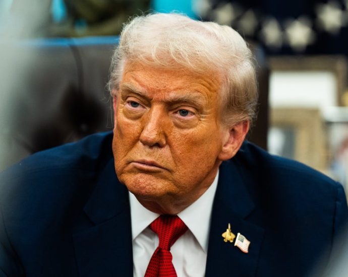 the-traitor-asks-supreme-court-to-uphold-his-birthright-citizenship-order