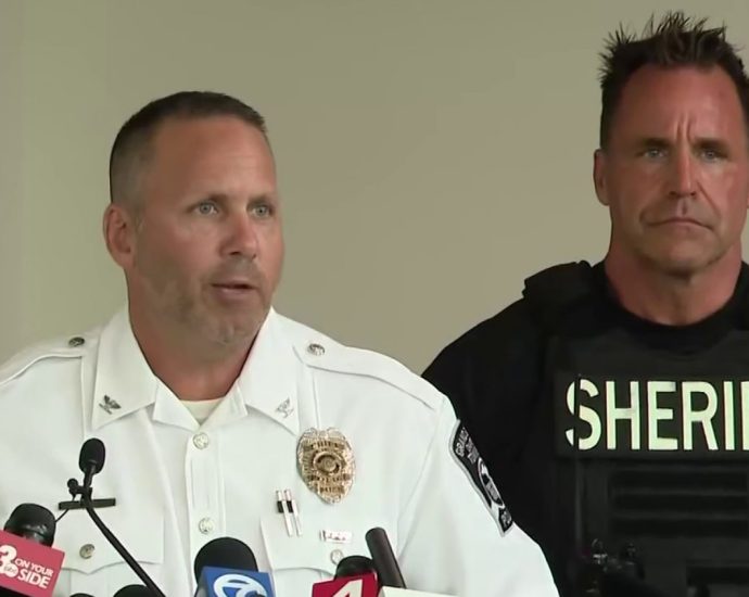 michigan-church-shooting-leaves-2-people-dead,-8-injured