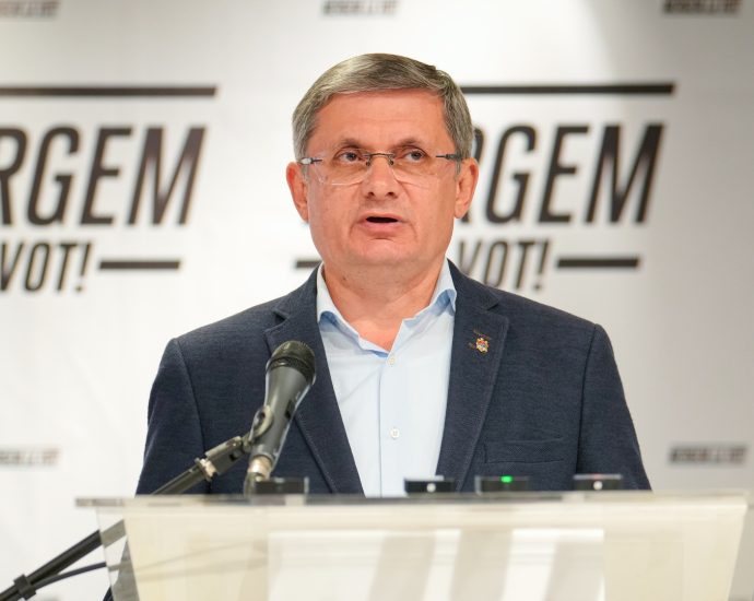 pro-eu-party-leads-in-moldovan-election-despite-russian-interference-allegations