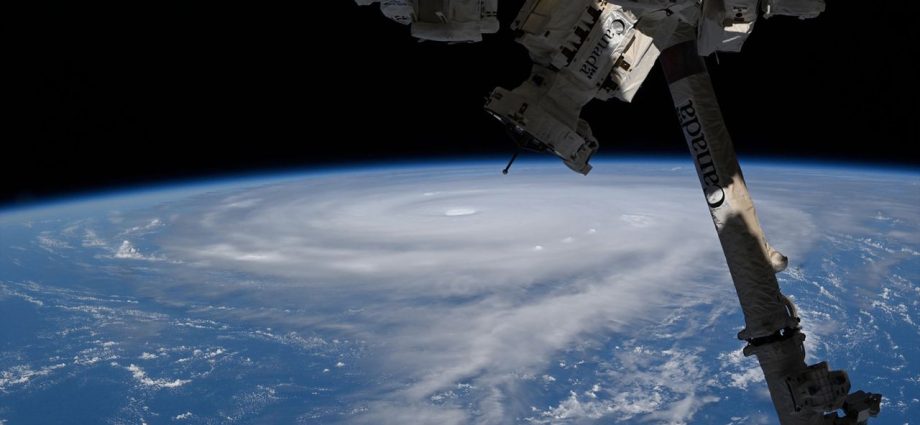 Astronauts welcome NASA’s new ‘ascans’ | On the International Space Station Sept. 22-26, 2025