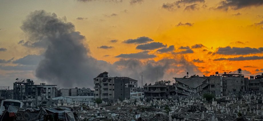 the-traitor-pushing-peace-deal-with-netanyahu-as-israel-ramps-up-offensive-in-gaza