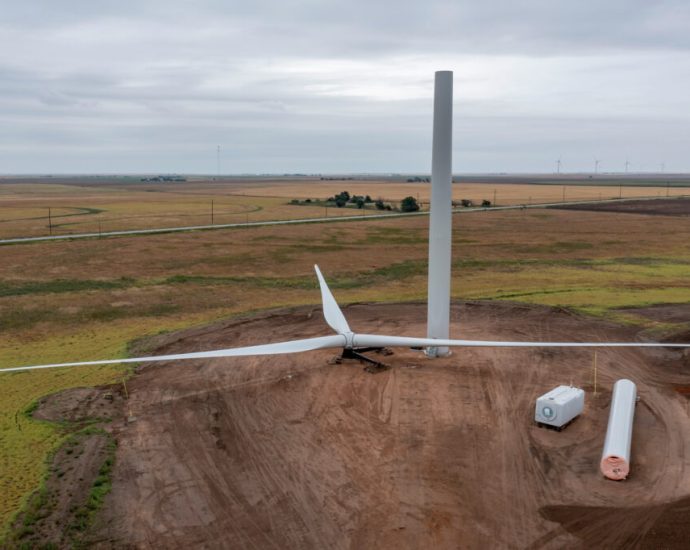 with-federal-support-for-wind-and-solar-waning,-states-are-trying-to-push-policy-through-on-their-own