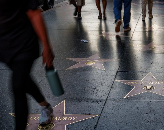 ‘they-just-don’t-come’:-what’s-making-la.’s-tourism-tumble