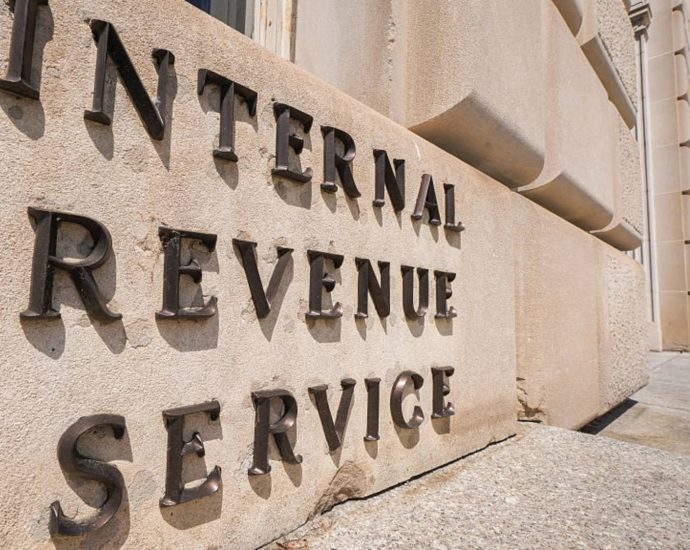IRS delays hinder EV sales as tax credit deadline looms, car dealers say
