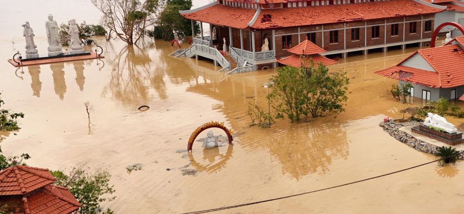 typhoon-bualoi-kills-dozens-in-vietnam-and-philippines