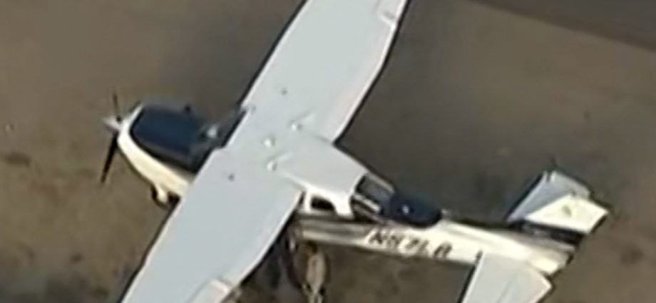 plane-makes-emergency-landing-on-california-freeway