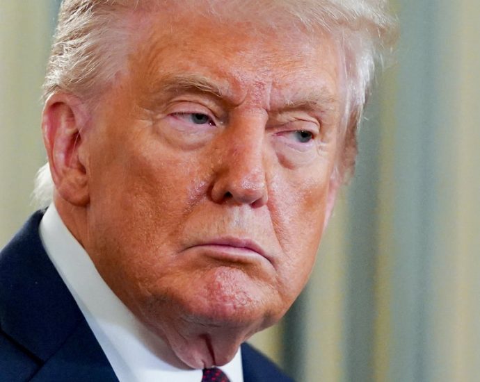 the-traitor-pushes-dangerous-health-care-conspiracy-theory-with-ai-‘medbed’-video