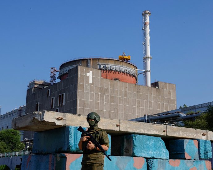 ukraine’s-zelenskyy-says-situation-‘critical’-at-zaporizhzhia-nuclear-plant