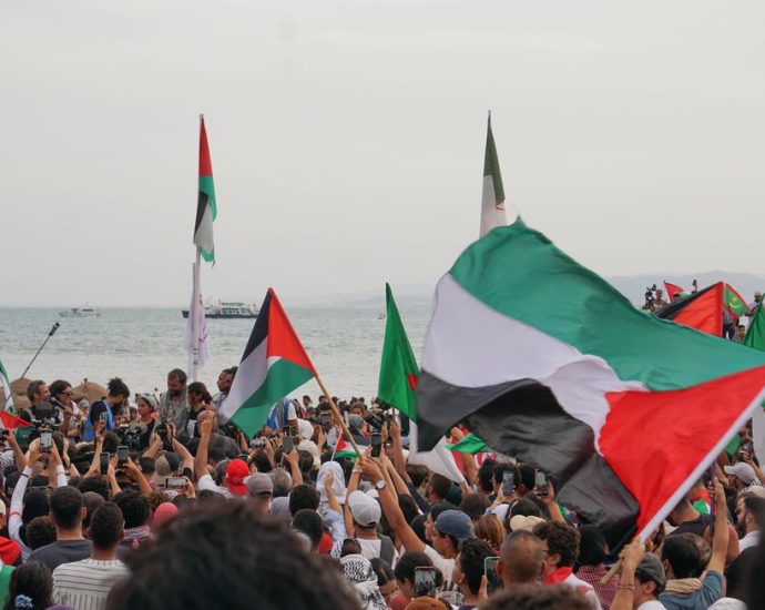 global-sumud-flotilla-demands-safe-passage-into-gaza
