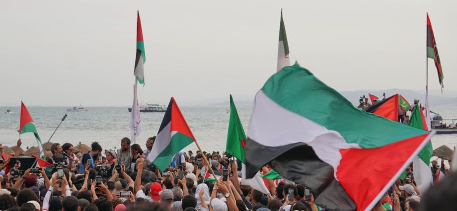 global-sumud-flotilla-demands-safe-passage-into-gaza