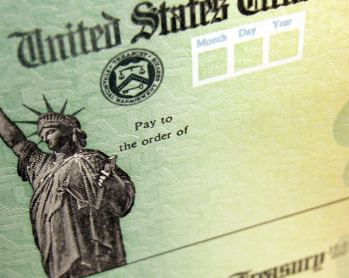 us-government-begins-phaseout-of-paper-checks-for-most-payments