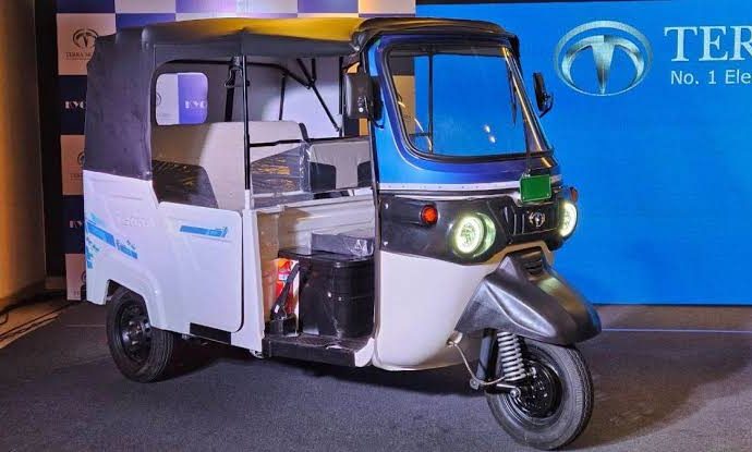 Goodbye to Sazgar? Japan’s Terra Motors Launches Electric Three-wheeler ‘Kyoro’ in Pakistan