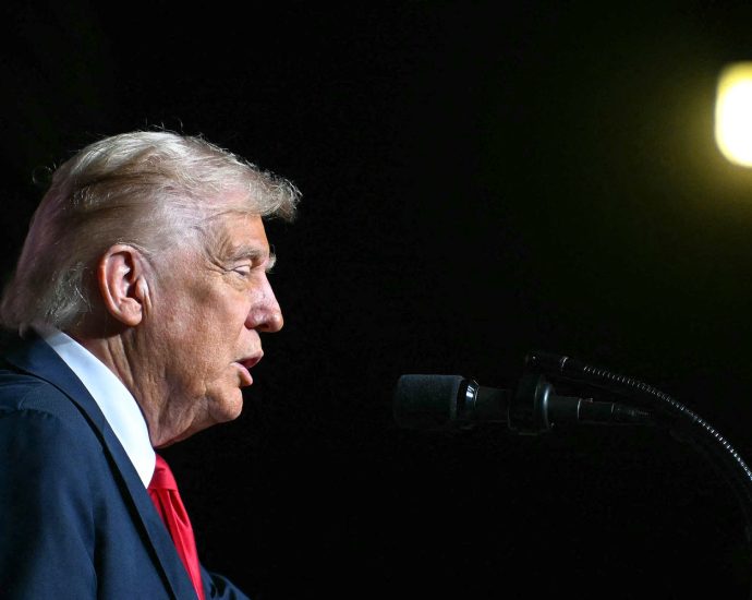 gop-pushes-claim-that-democrats-shut-down-to-give-health-care-to-‘illegal-immigrants’