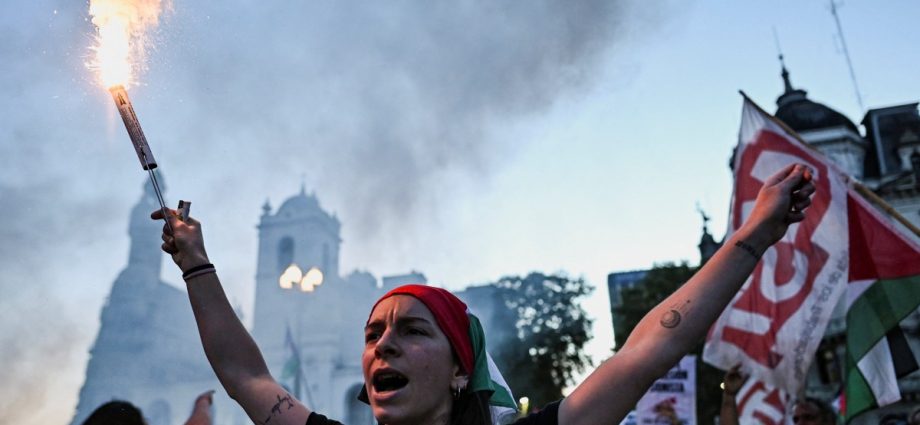 how-the-world-is-responding-to-israel’s-interception-of-the-gaza-flotilla