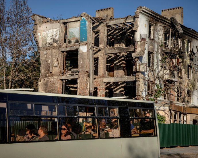 russia-advances-in-ukraine-as-zelenskyy-touts-‘mega’-us-weapons-deal