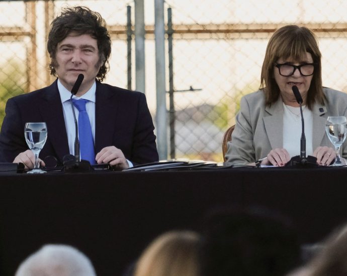 argentina’s-congress-overturns-president-javier-milei’s-veto-on-funding