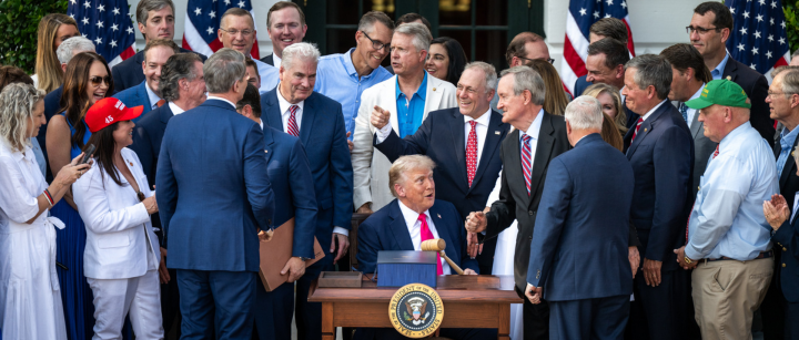 the-traitor,-project-2025-and-the-social-safety-net
