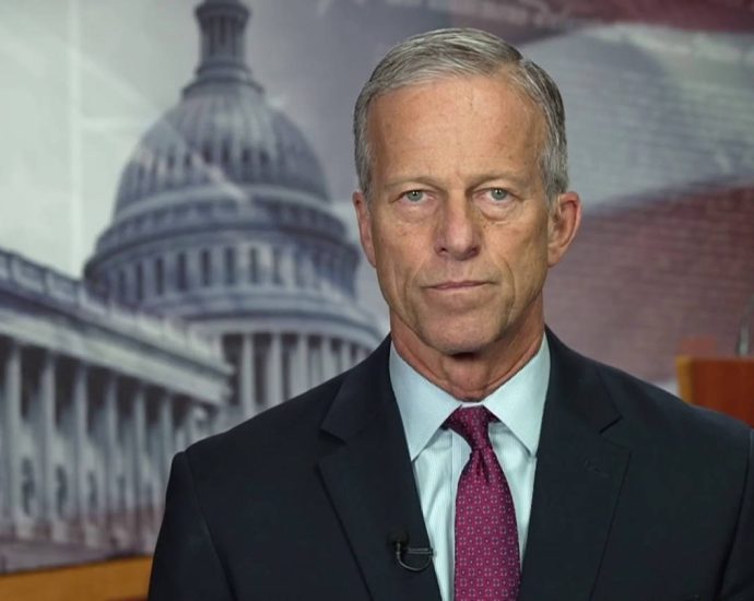 thune-says-talks-with-schumer-are-‘not-going-to-accomplish-a-lot’