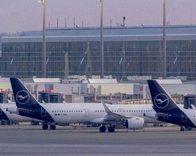munich-airport-temporarily-suspends-flights-after-drone-sightings-in-the-area