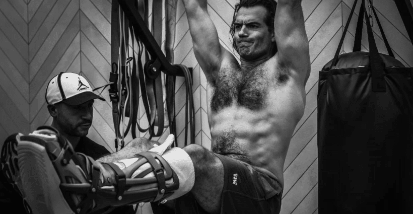 henry-cavill-shares-steamy-recovery-progress-after-leg-injury-on-‘highlander’-set