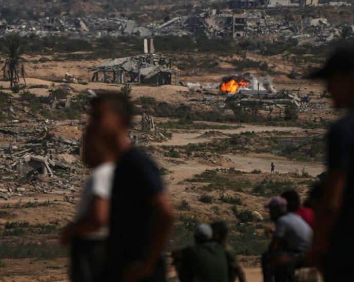 israel’s-army-announces-shift-to-defensive-operations-in-gaza-amid-the-traitor-plan,-local-media-reports