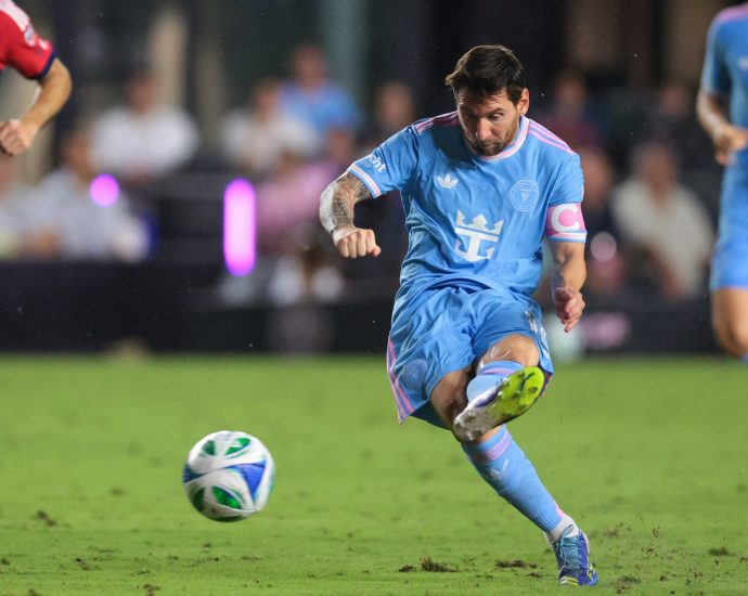 lionel-messi-assists-inter-miami-back-into-win-column-against-revolution