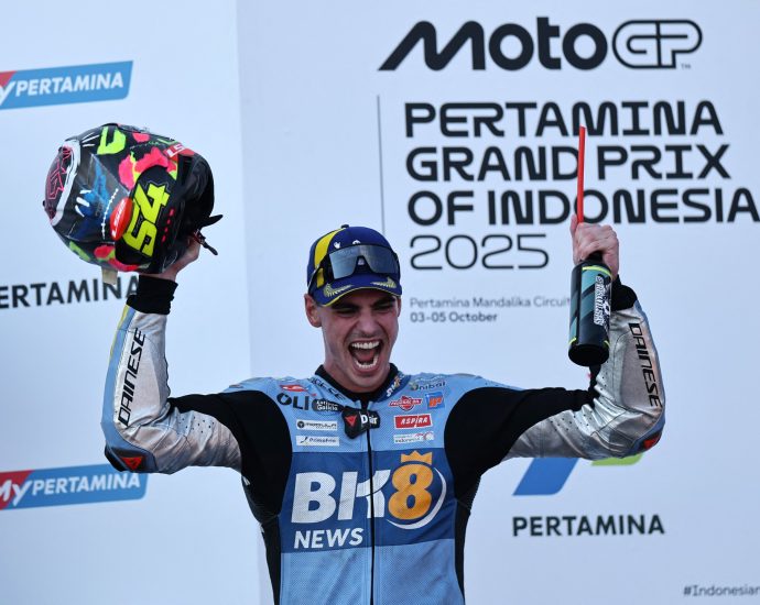 motogp-indonesia:-aldeguer-wins-first-race-as-marquez-injured-on-lap-1