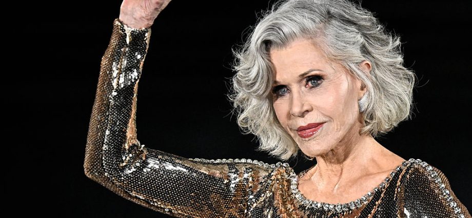 hollywood-fights-back-again,-jane-fonda-revives-committee-for-the-first-amendment