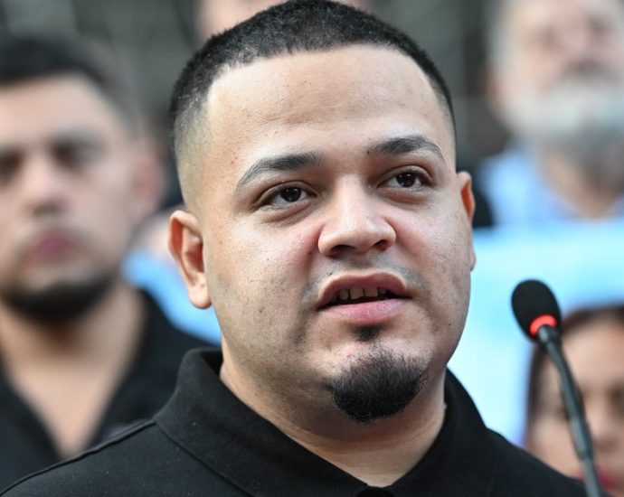 judge-finds-kilmar-abrego-garcia’s-human-smuggling-charges-may-be-illegal-retaliation