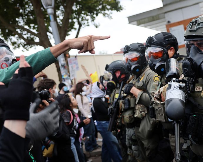 the-traitor’s-national-guard-moves-hit-legal-roadblocks