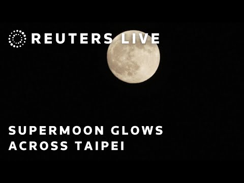 live:-supermoon-glows-across-taipei