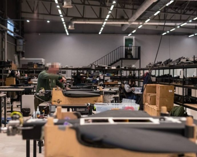 decentralized-r&d-both-blessing-and-curse-for-ukraine’s-tech-based-military