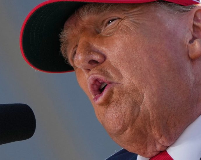 the-traitor-makes-wild-‘best-physical-specimen’-claim-amid-swirling-health-rumors