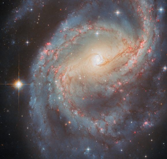 Hubble Space Telescope Captures New Image of NGC 6951